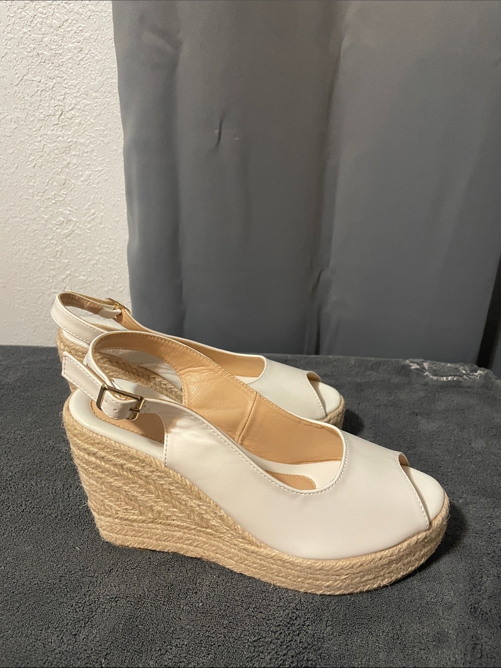 Women’s White Espadrille Wedge Slingback Sandals NWOT